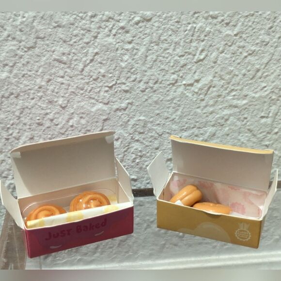 MGA Miniverse Make It Mini - Cinnamon Rolls and Doughnuts - Picture 6 of 6